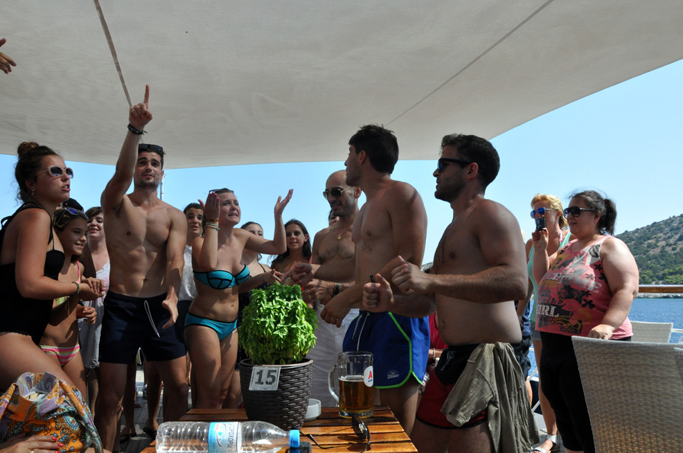 ������. ������ ����� (Aegina). 2015 �.